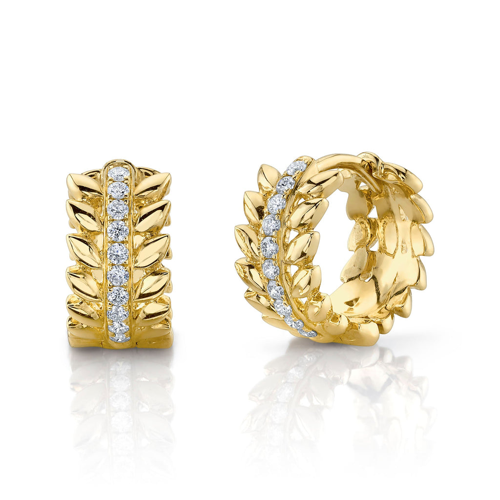 0.20CT DIAMOND LAUREL WREATH HUGGIE EARRING Diamond Laurel Wreath Huggie Earring