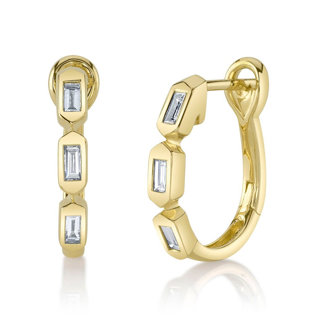 0.30Ct Diamond Baguette Oval Hoop Earring 0.30Ct Diamond Baguette Oval Hoop Earring