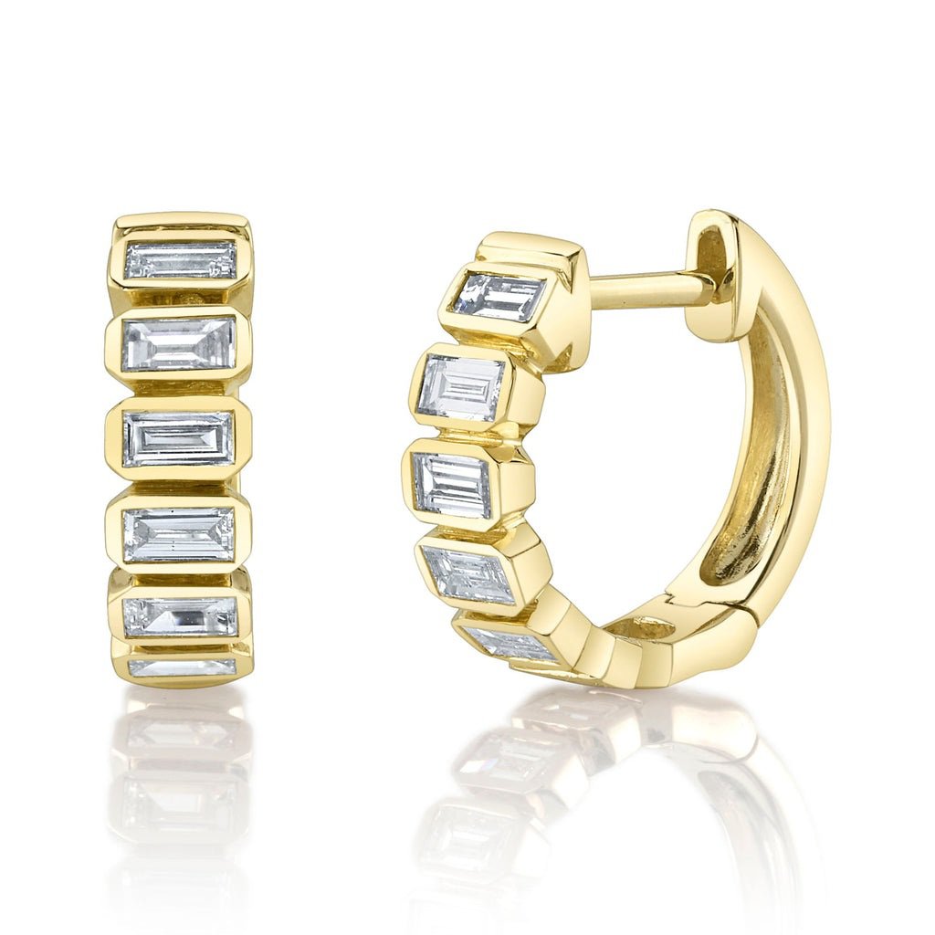 0.59Ct Diamond Baguette Huggie Earring 0.59Ct Diamond Baguette Huggie Earring